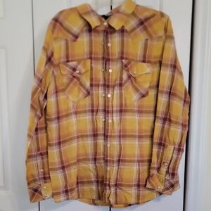 Wrangler Women's Mustard and Burgundy Plaid Shirt. SIZE XXL